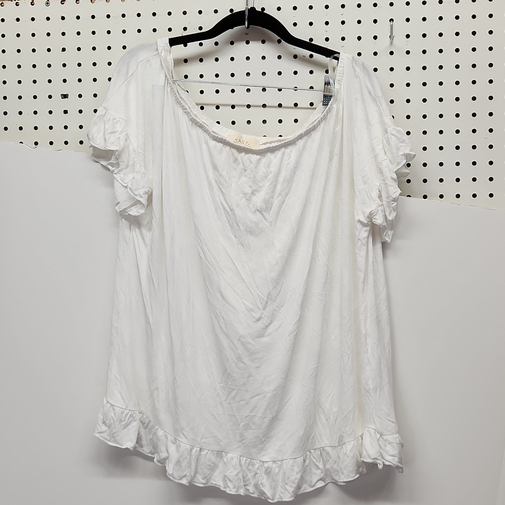 Fantastic Fawn White T-shirt With Ruffles Size Large